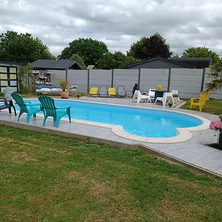 With Private Pool In Villa Blaregnies